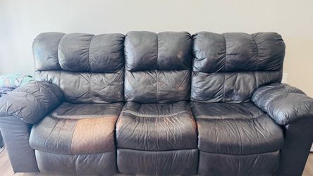 Move out sale - Recliner couch - Pickup ONLY