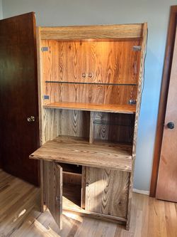 Mid-Century Modern and Vintage Vibe Oak Bar/Storage Cabinet