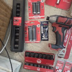 Milwaukee M18 Impact With Assorted Sockets 