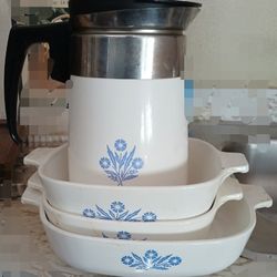 Vintage Corning Ware Blue Cornflower 4 piece set, with casserole NO lids