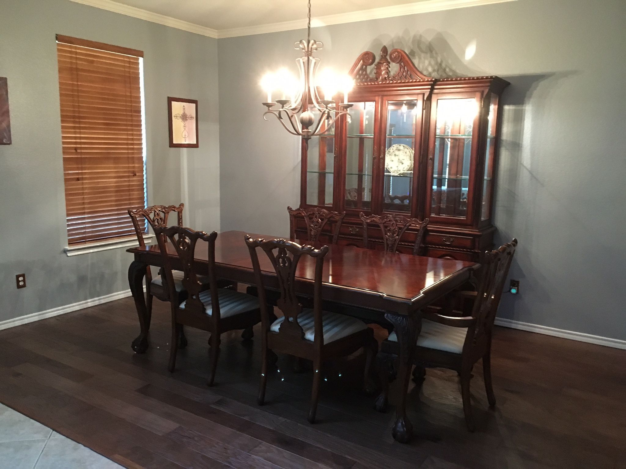 Formal Dining Room Set With China Hutch/buffet
