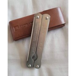 Stainless Steel Multi-Tool Pliers Screwdriver with Case