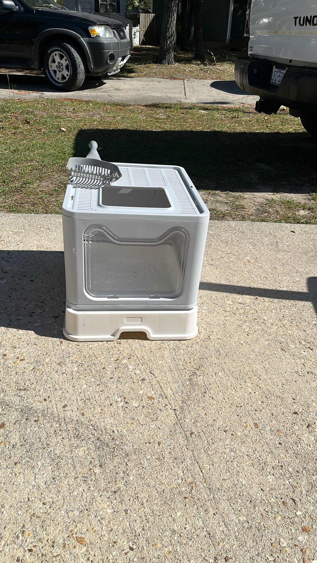 Cat Liter Box Retails 32 At Chewy