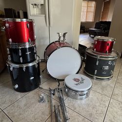 7 Piece Drum Set w Travel Bags