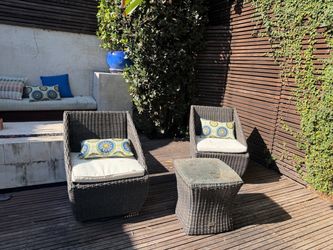 Patio Set 3 piece wicker swivel chairs