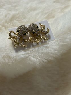 14 K gold plated earring. Aretes de 14 K laminado.￼