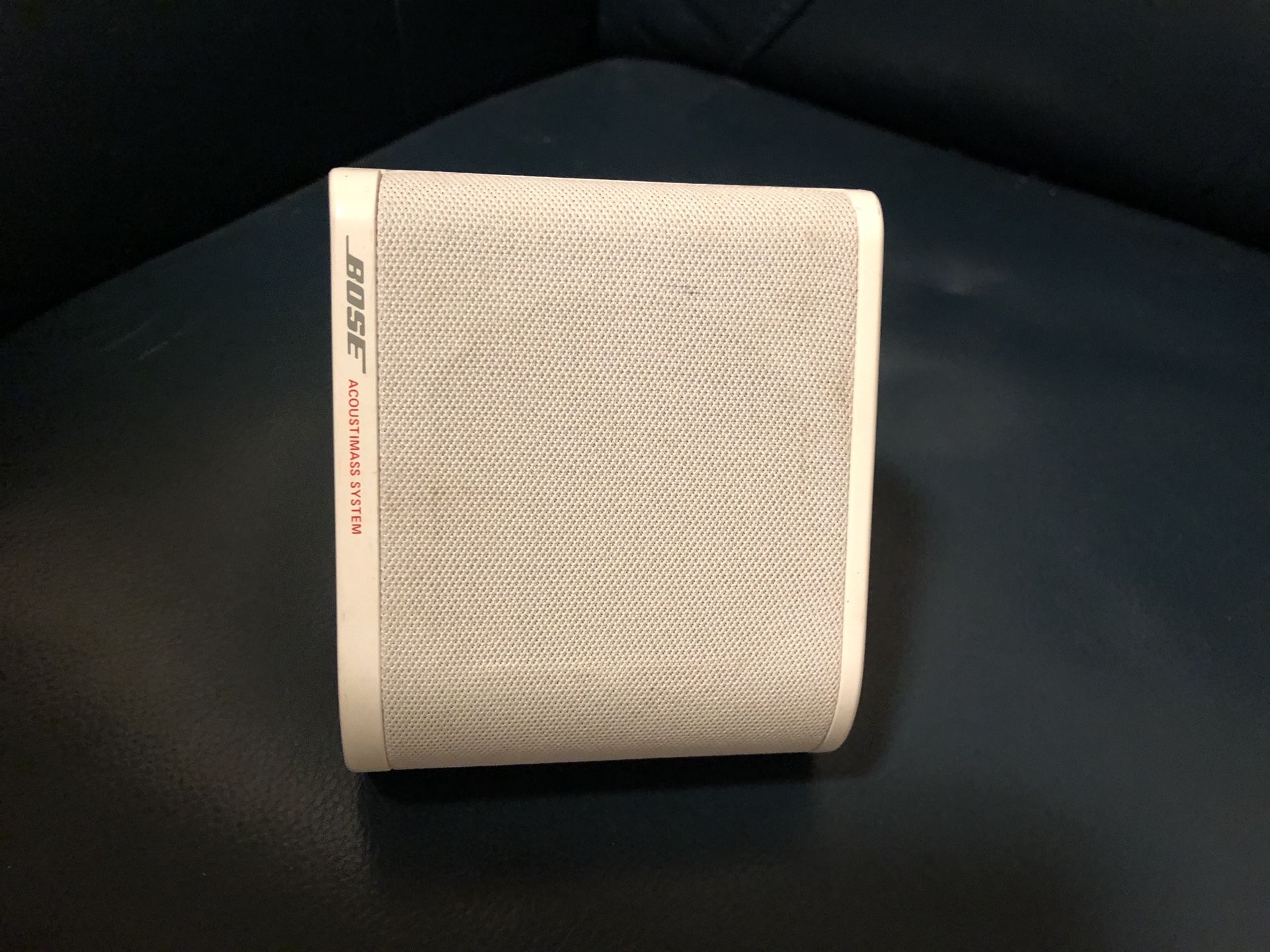 Bose speaker mini cube