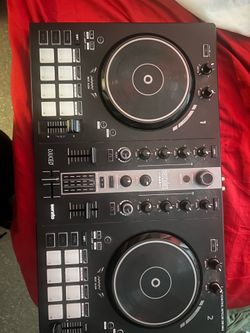 Hercules DJControl Inpulse 300 MK2 DJ controller