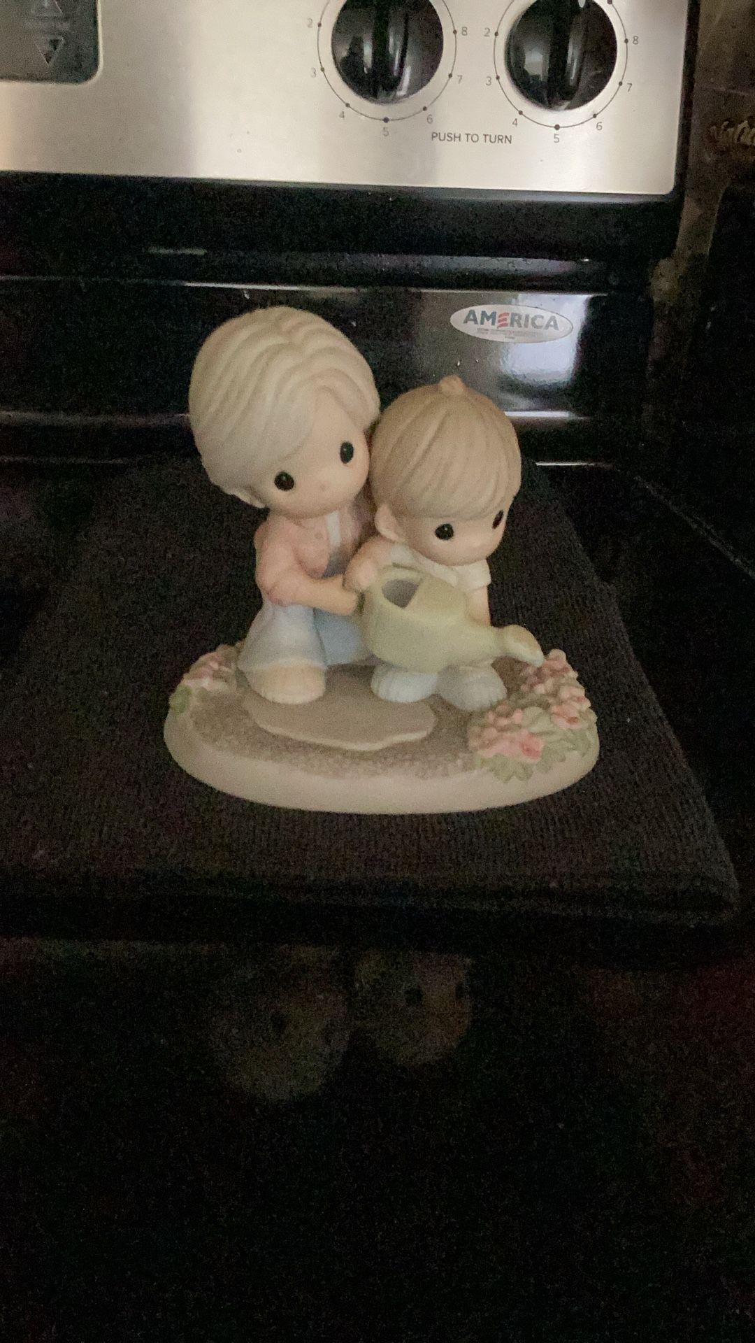 Prescious Moments “Grandma, The Path To Love”