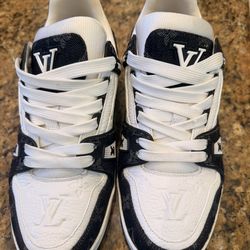 Women’s Louis Vuitton Trainer Sneaker 8 1/2