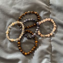 Bracelets 