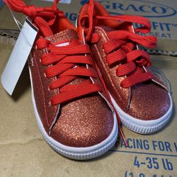 Brand New Puma Suede Size 7c Shimmer And Shine Red