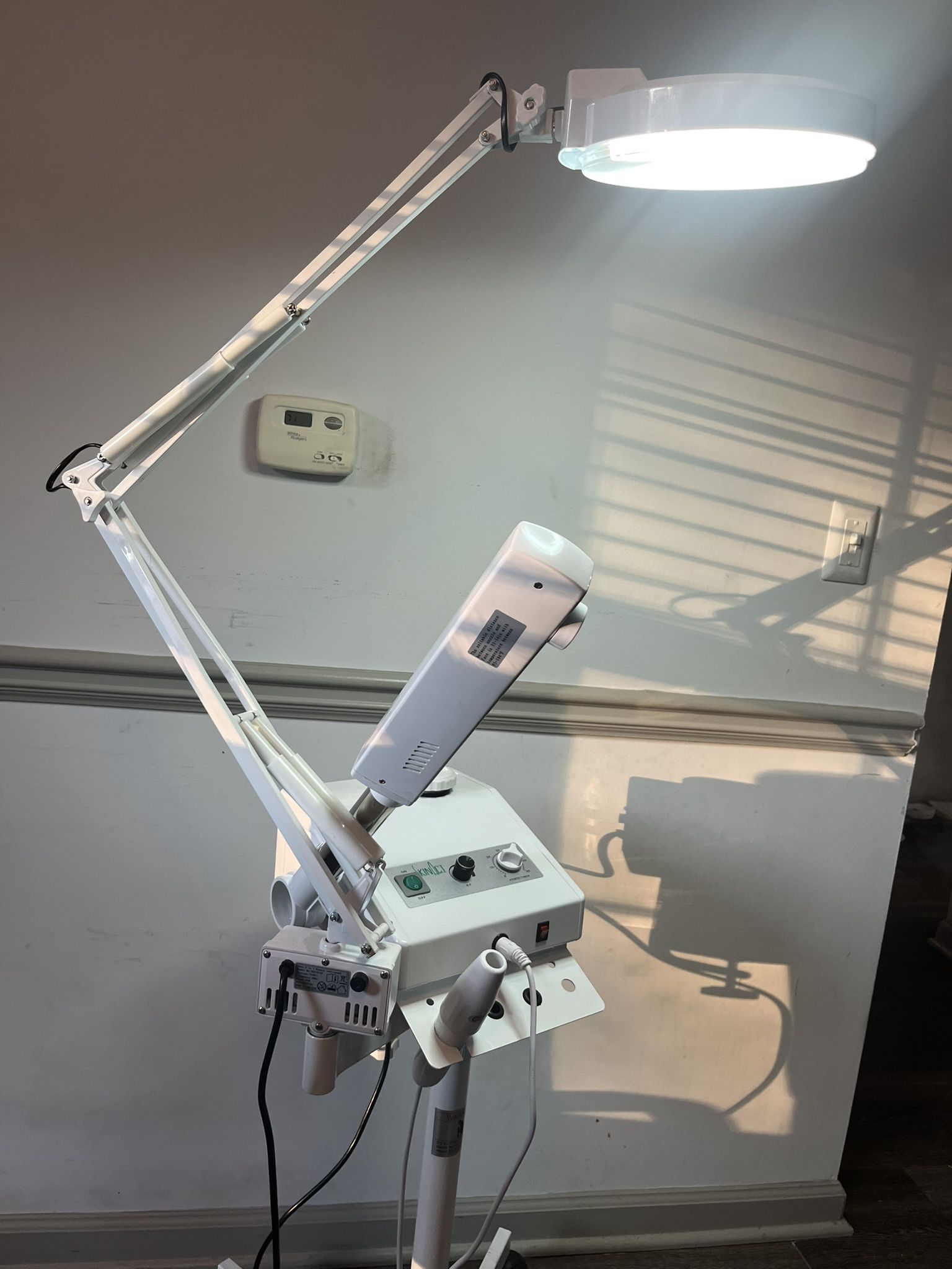 Spa Steamer, High Frequency, and Magnifying Glass