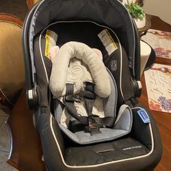  Car Seat- 4-35 Lbs 