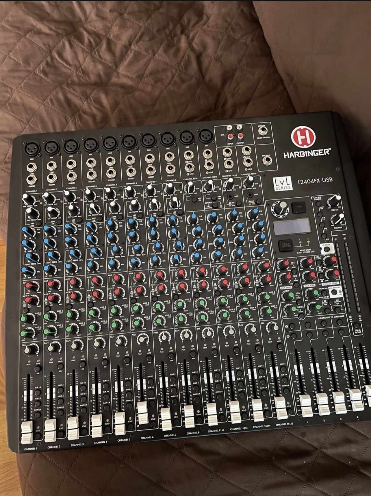 I Sale Mixer Harbinger 24 Channels