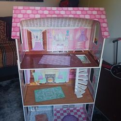 Girls Doll House 