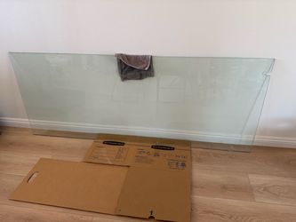 Glass shower doors