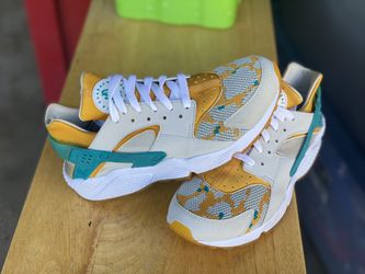 Nike Hurache Size 9M