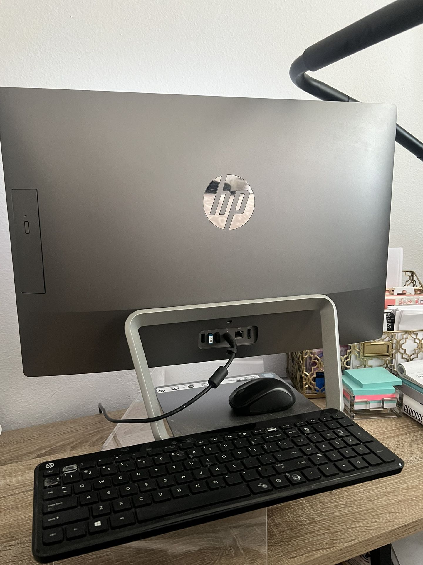 HP - Pavilion 23.8" Touch-Screen All-In-One - Intel Core i5 - 12GB Memory - 2TB