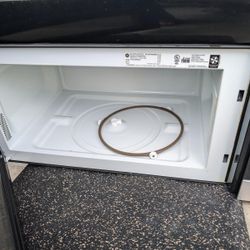 GR 1.6 Cu. Ft. Over-the-Range Microwave Oven  