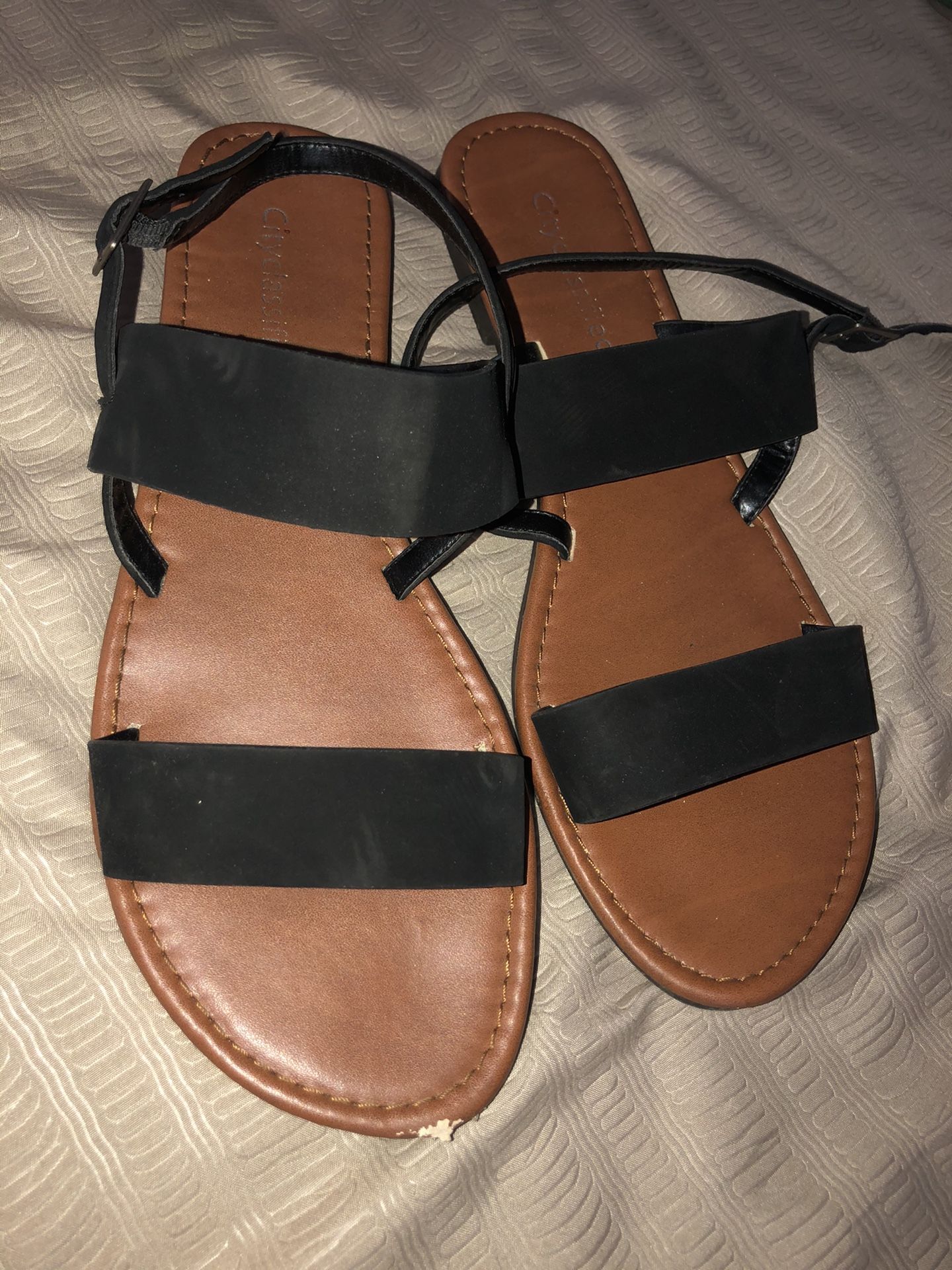 Free Sandals size 9