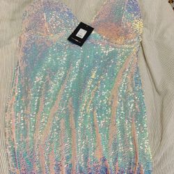 Brand New Fashion Nova Dress 👗