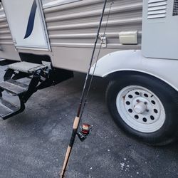 Ugly Stick Elite 9ft Medium Light Spinning Rod With Shamano Sienna 4000