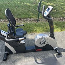 Smooth Fitness SB4 Recumbent Bike **