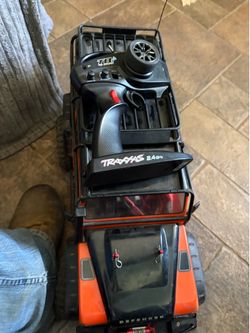 Traxxas 4 x 4 crawler