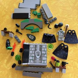 Parts for LEGO HARRY POTTER Slytherin 4735 Incomplete (See Pictures)
