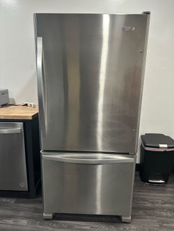Whirlpool Refrigerator