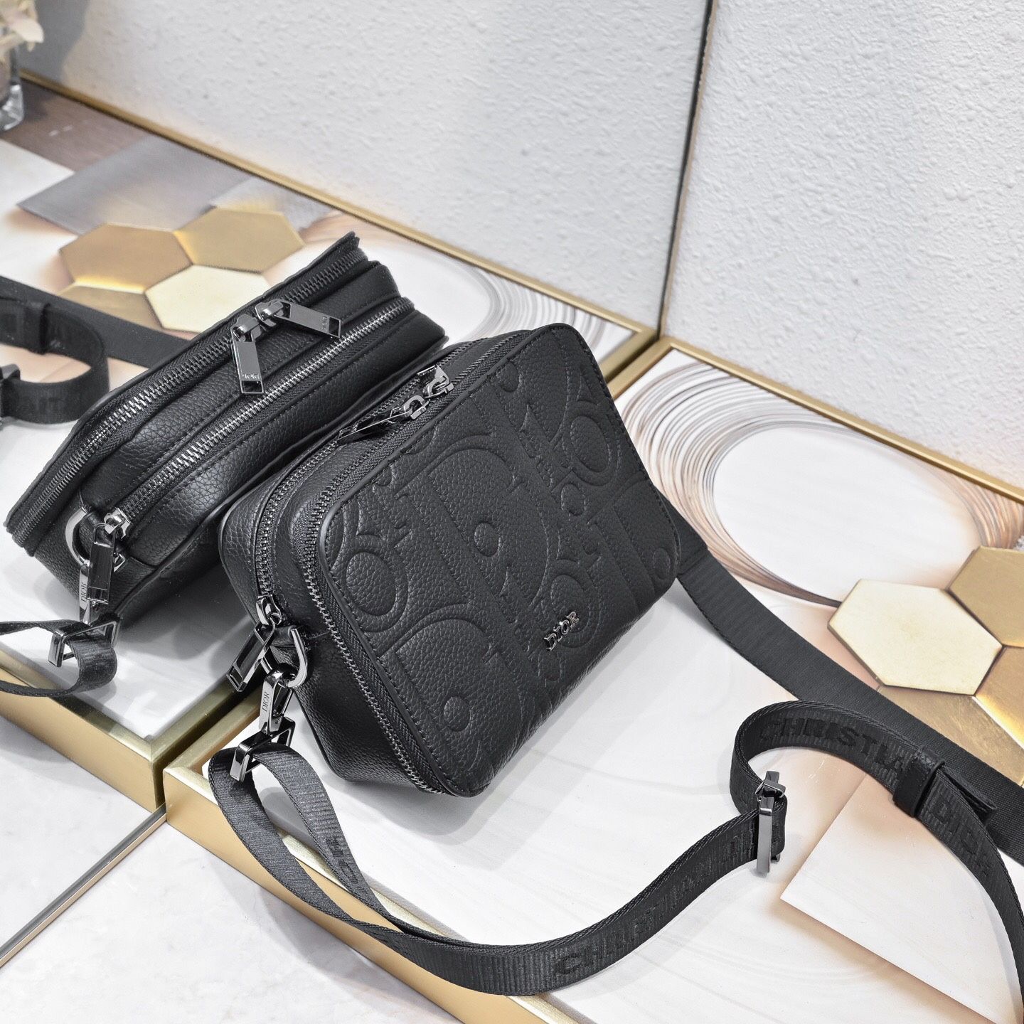 D Men’s Shoulder Bags