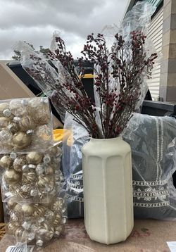 Decorative Christmas Berry Stems 