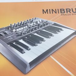 Arturia MiniBrute 25-Key Analog Synthesizer - Excellent Condition