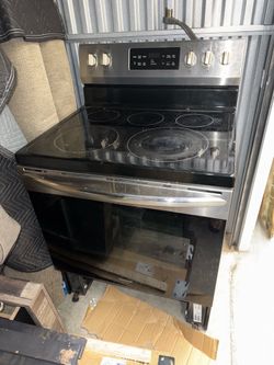 Stove & microwave