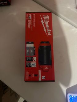 Milwaukee Bluetooth Jobsite Speaker – Brand New
