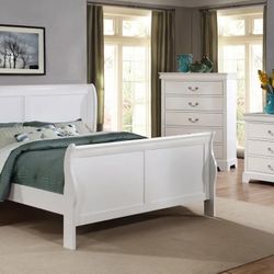 LOUIS PHILLIPE DESIGN WHITE FINISH FULL SIZE SLEIGH STYLE BED - CAMA