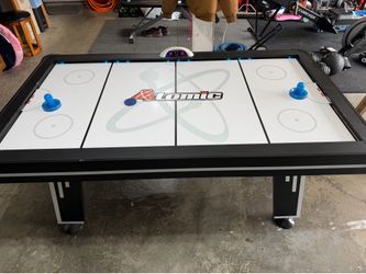 Air Hockey Table