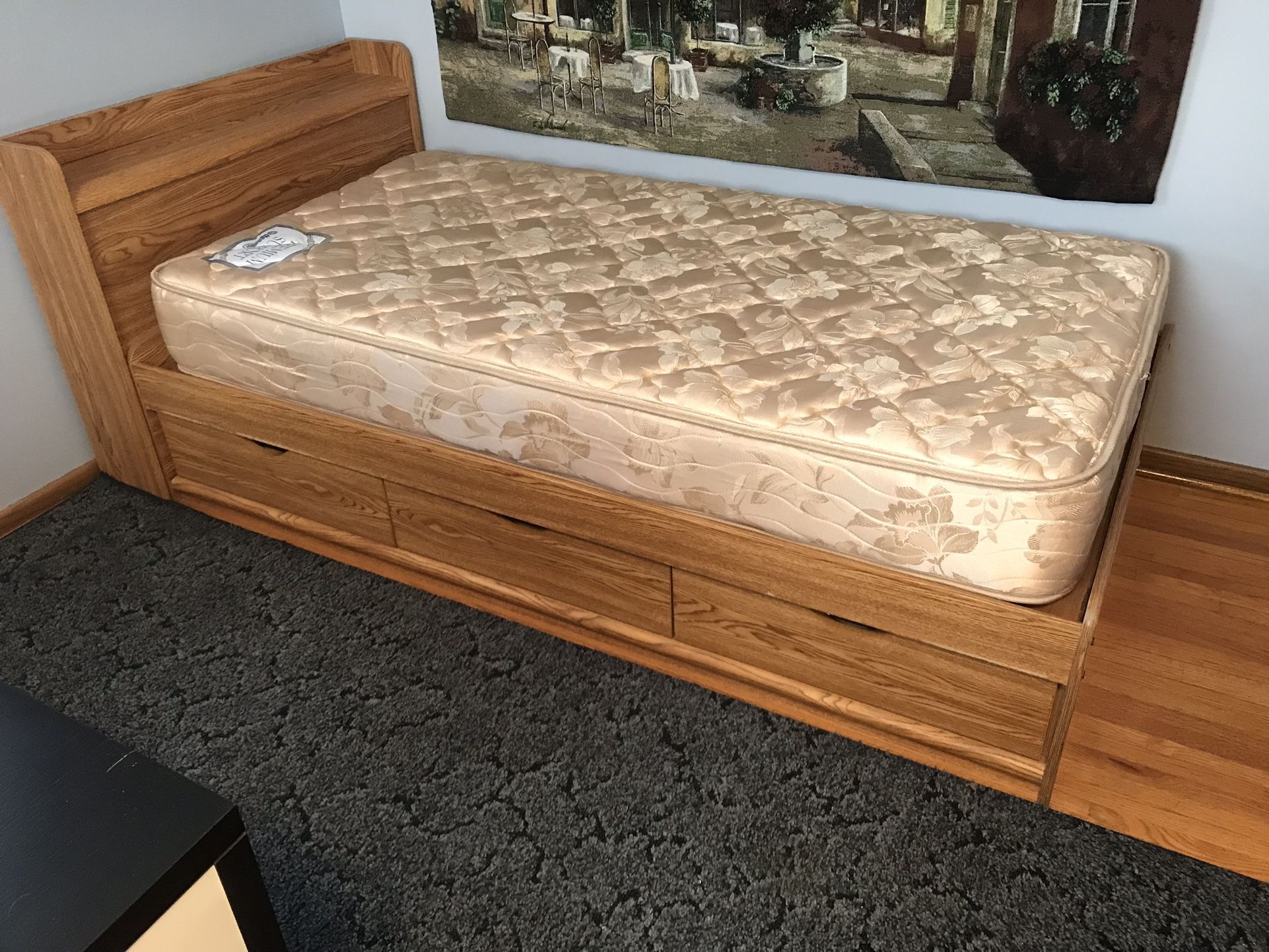 Twins Bed With Mattress