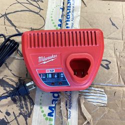 Milwaukee battery charger