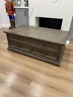 Living Room center table