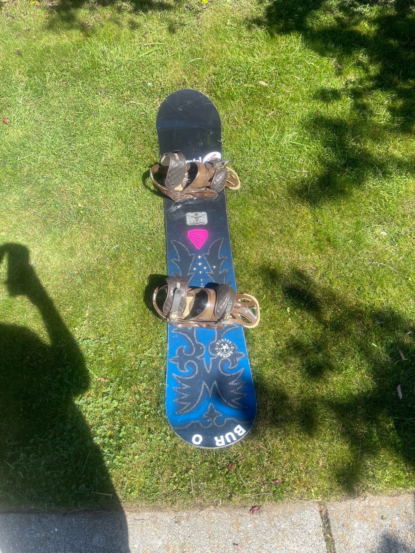 snowboard with bindings