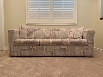 Free pull out couch