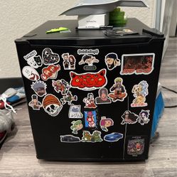Mini Fridge 