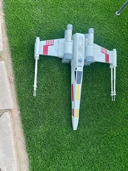 Hasbro Star Wars Hero Series Giant X-Wing Fighter vehicle in white.