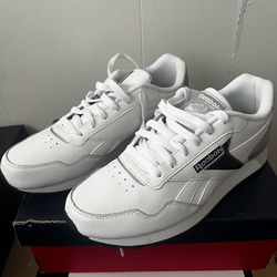 Brand New! Reebok Classic Harman Running Shoes , Women’s 8 , White/Silver