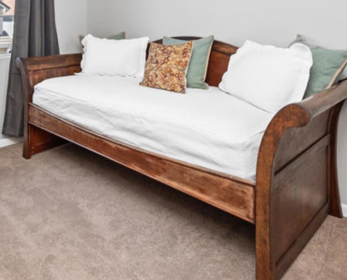 Stanley Furniture Twin Xl With Trundle Daybed