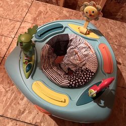 INFANTINO SIT, SPIN & STAND ENTERTAINER 360 SEAT & ACTIVITY TABLE.