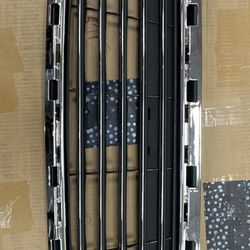 2015-2019 FORD FIESTA FRONT UPPER GRILLE CHROME OEM D2BB-17B968-A