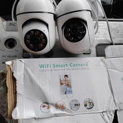 Wi-Fi Smart Cameras Brand New Never Been Used I'm Asking $30 Or A Best Offer